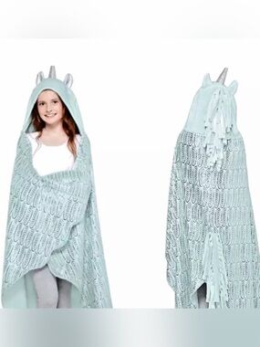 Justice Unicorn Hooded Blanket Cape Aqua One Size Plush Cozy
